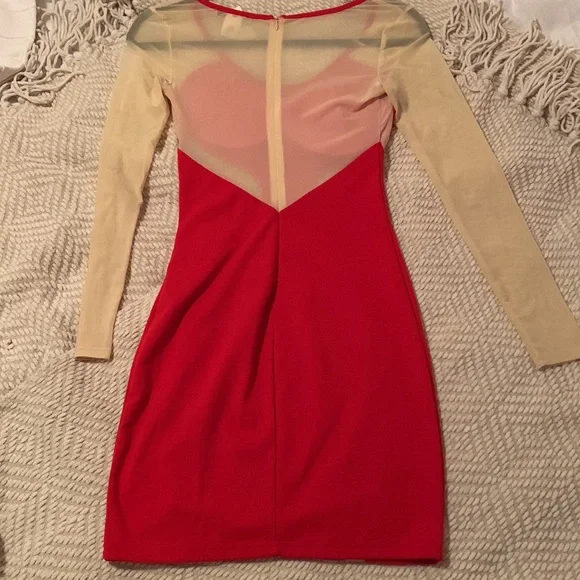 Arden B. (NWT) - Beautiful Red Dress with Nude sleeves - Picture 5 of 9